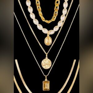 Elegant Gold and Pearl Layered Necklace with Bracelet and earrings! NWT!